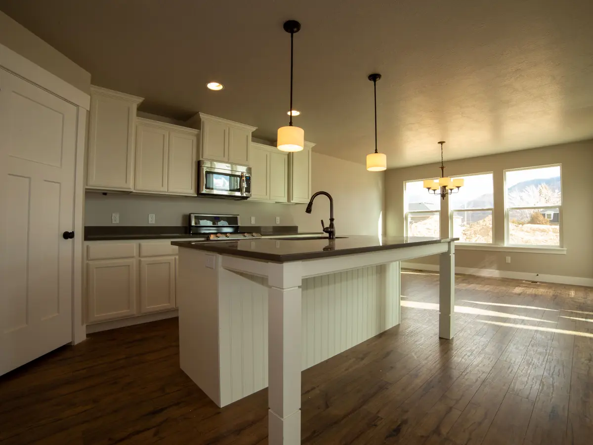 Original photo of the kitchen before its farmhouse redesign preview